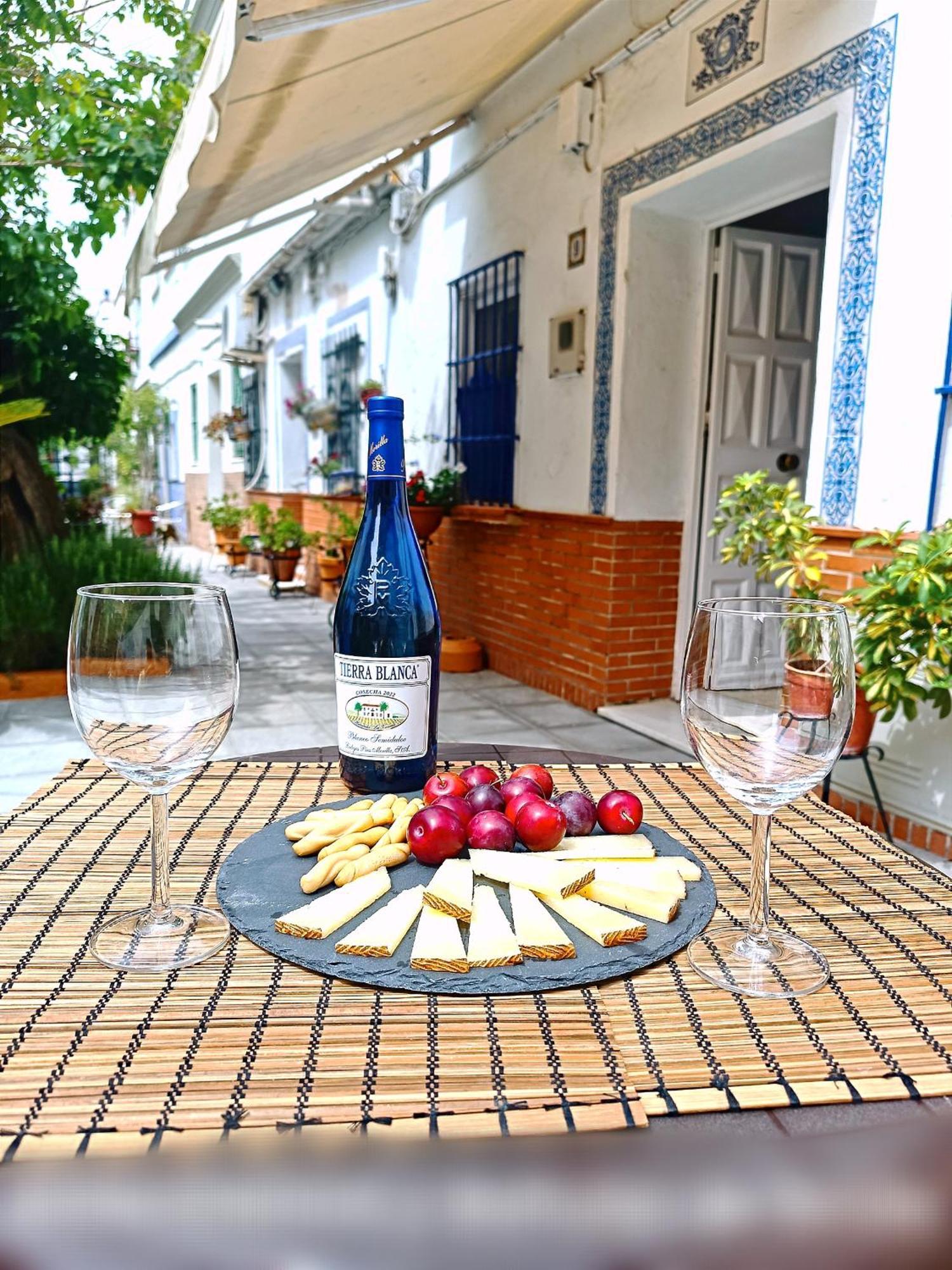 Tipico Y Pintoresco Patio De Vecinos, Con Encanto Appartement